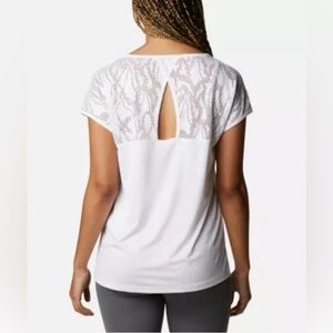 Columbia grey short sleeve top w/ back mesh detail M